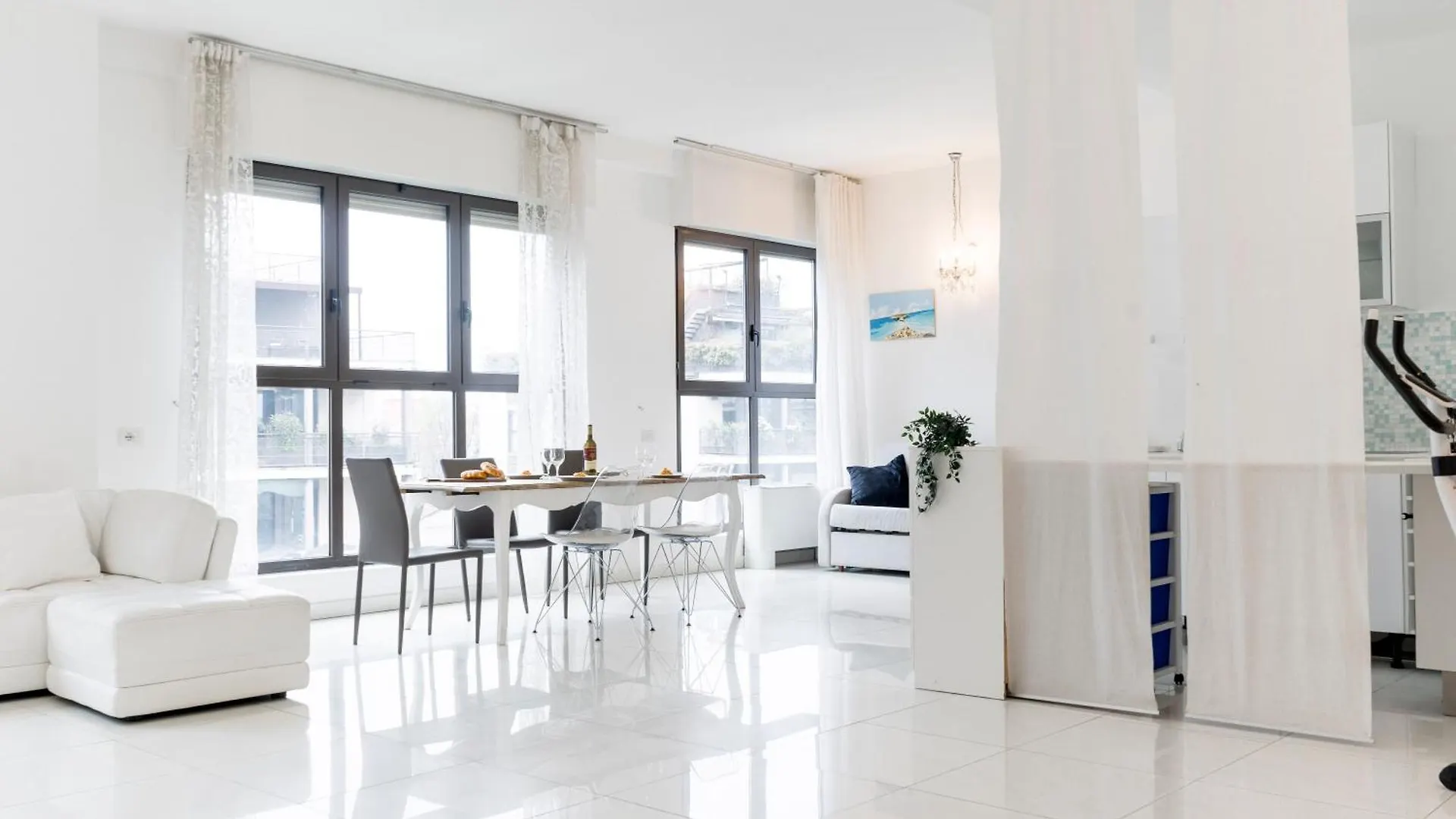 Luxury Apartment - Pompeo Mariani 6 Big Milan 0*,