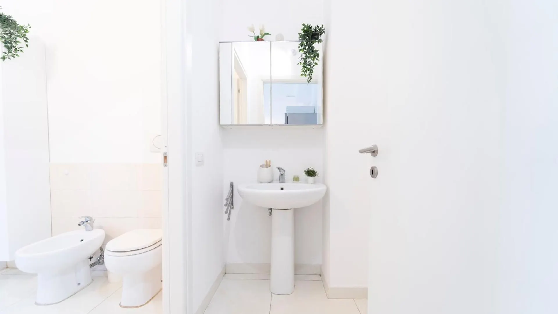 Luxury Apartment - Pompeo Mariani 6 Big Milan 0*,